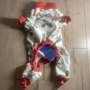Spark Paws Christmas Dog Pajamas – Holly & Pine Print – Size L – NWT